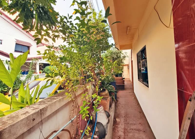 หมู่บ้านพาขวัญ ฉะเชิงเทรา, Chachoengsao, Nha Mueng, Muang Chachoengsao, Chachoengsao, 3 Bedrooms, 100 sqm, Townhouse For Sale, by The Best Property ซายน์, 500257466 - DDproperty.com