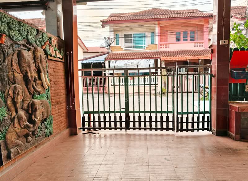 หมู่บ้านพาขวัญ ฉะเชิงเทรา, Chachoengsao, Nha Mueng, Muang Chachoengsao, Chachoengsao, 3 Bedrooms, 100 sqm, Townhouse For Sale, by The Best Property ซายน์, 500257466 - DDproperty.com