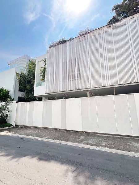 House, Bangkok, Khlong Tan Nua, Watthana, Bangkok, 5 Bedrooms, 801 sqm, Single Detached House For Rent, by Amornrat On-Thong, 500257480 - DDproperty.com