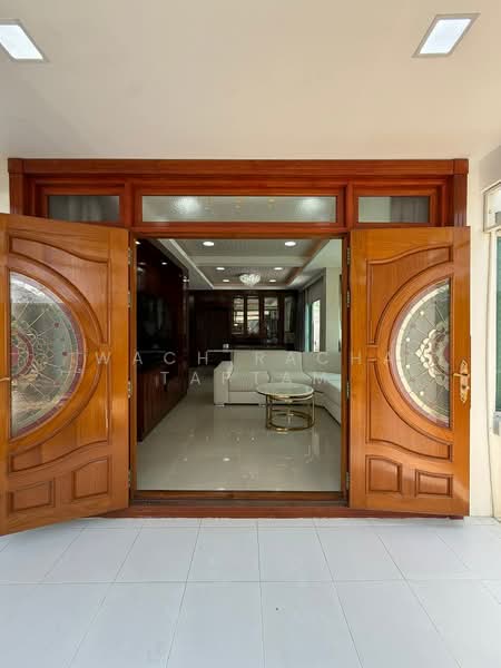 ขายบ้านหรู, ปทุมธานี, หลักหก, เมืองปทุมธานี, ปทุมธานี, 300 ตร.ม., บ้านเดี่ยว ขาย, โดย Wachiracha Taptam, 500257493 - DDproperty.com