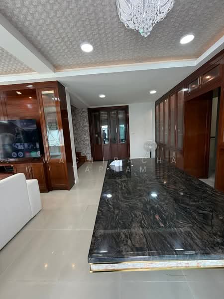 ขายบ้านหรู, ปทุมธานี, หลักหก, เมืองปทุมธานี, ปทุมธานี, 300 ตร.ม., บ้านเดี่ยว ขาย, โดย Wachiracha Taptam, 500257493 - DDproperty.com