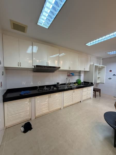 Home for sale, Pathum Thani, Lak Hok, Muang Pathum Thani, Pathum Thani, 4 Bedrooms, 300 sqm, Single Detached House For Sale, by Wachiracha Taptam, 500257493 - DDproperty.com