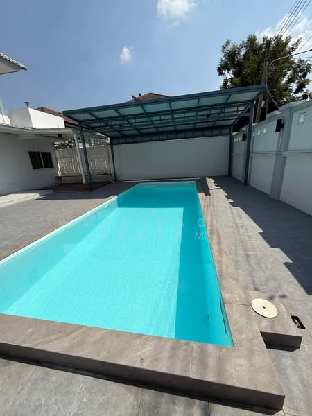 Home for sale, Pathum Thani, Lak Hok, Muang Pathum Thani, Pathum Thani, 4 Bedrooms, 300 sqm, Single Detached House For Sale, by Wachiracha Taptam, 500257493 - DDproperty.com