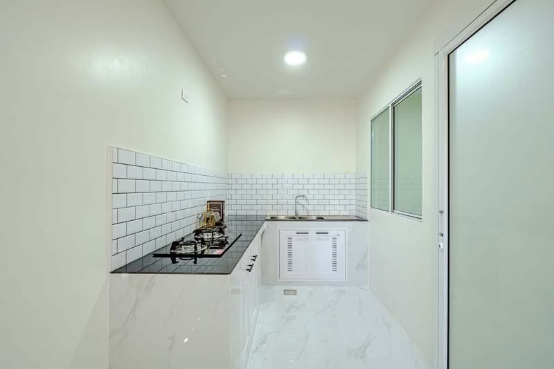 Pruksa Ville 53/1, Bangkok, 53/1 Phahonyothin Road, Don Mueang, Don Mueang, Bangkok, 3 Bedrooms, 120 sqm, Townhouse For Sale, by กมลกร ดาวลอย, 500257495 - DDproperty.com