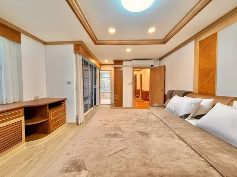 Pearl Garden, Bangkok, Sathorn, Silom, Bang Rak, Bangkok, 2 Bedrooms, 107 sqm, Condo For Rent, by Bangkok Residential, 500257529 - DDproperty.com