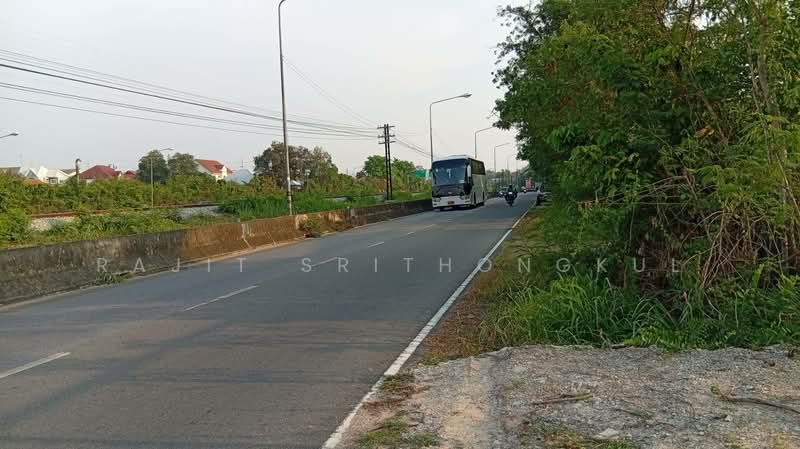 Land for Rent - Nongprue, Banglamung (East Pattaya), Chon Buri (Pattaya), ถนนเลียบทางรถไฟ สายฉะเชิงเทรา-สัตหีบ, Nong Pru, Bang Lamung (Pattaya), Chon Buri (Pattaya), , 5,576 sqm, Warehouse/Factory For Rent, by Rajit Srithongkul, 500257605 - DDproperty.com