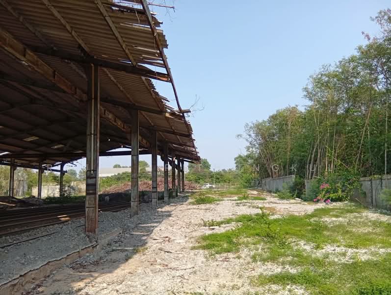 Land for Rent - Nongprue, Banglamung (East Pattaya), Chon Buri (Pattaya), ถนนเลียบทางรถไฟ สายฉะเชิงเทรา-สัตหีบ, Nong Pru, Bang Lamung (Pattaya), Chon Buri (Pattaya), , 5,576 sqm, Warehouse/Factory For Rent, by Rajit Srithongkul, 500257605 - DDproperty.com