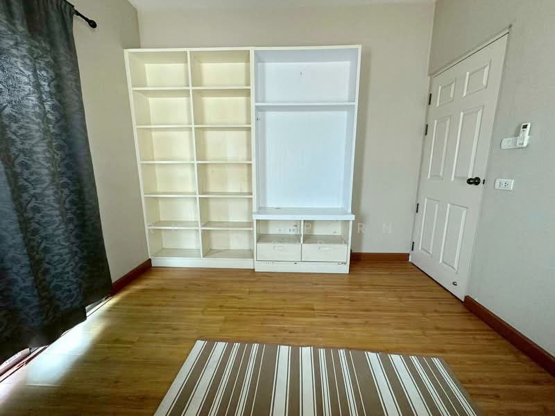 บ้านให้เช่า – ใกล้มีโชคพลาซ่า เพียง 5 นาที ค่าเช่า 17,000 บาท / เดือน รหัสทรัพย์ : No.5H651, Chiang Mai, Nong Chom, San Sai, Chiang Mai, 2 Bedrooms, 130 sqm, Single Detached House For Rent, by Rutchaporn Tunsiri, 500257628 - DDproperty.com