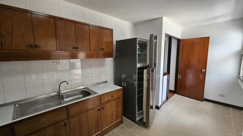 CS Villa, Bangkok, 11-1 Soi Sukhumvit 61, Khlong Tan Nua, Watthana, Bangkok, 3 Bedrooms, 250 sqm, Condo For Rent, by BANGKOK PROPERTY AGENTS, 500257724 - DDproperty.com