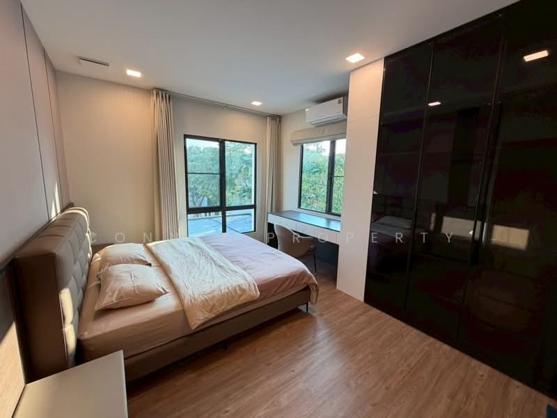 Mantana Bangna Km.15, Samut Prakan, 456 Bangna-Trad Road Km.15, Bang Chalong, Bang Plee, Samut Prakan, 4 Bedrooms, 288 sqm, Single Detached House For Rent, by Connex Property, 500257744 - DDproperty.com