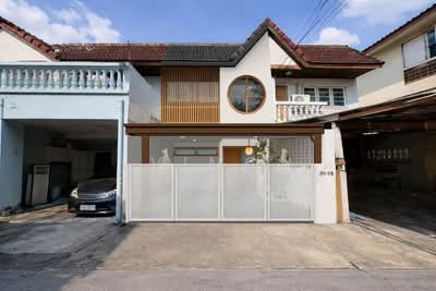 ขาย - ทาวน์เฮ้าส์ รีโนเวทใหม่ สังคมสงเคราะห์24, กรุงเทพ