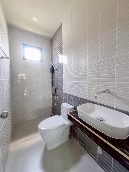 บ้านสวยให้เช่า – ใกล้กาดฝรั่ง เพียง 5 นาที ค่าเช่า 49,000 บาท / เดือน รหัสทรัพย์ : No.14H1075, Chiang Mai, Ban Waen, Hang Dong, Chiang Mai, 4 Bedrooms, 150 sqm, Single Detached House For Rent, by Rutchaporn Tunsiri, 500257778 - DDproperty.com