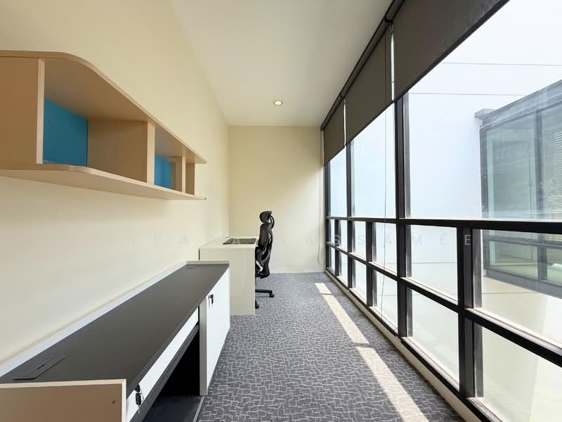 Nirvana Beyond Lite Rama 9, Bangkok, Soi Krungthep Kreetha 32, Saphan Sung, Saphan Sung, Bangkok, 4 Bedrooms, 370 sqm, Single Detached House For Sale, by Punpapa Rassamee, 500257787 - DDproperty.com