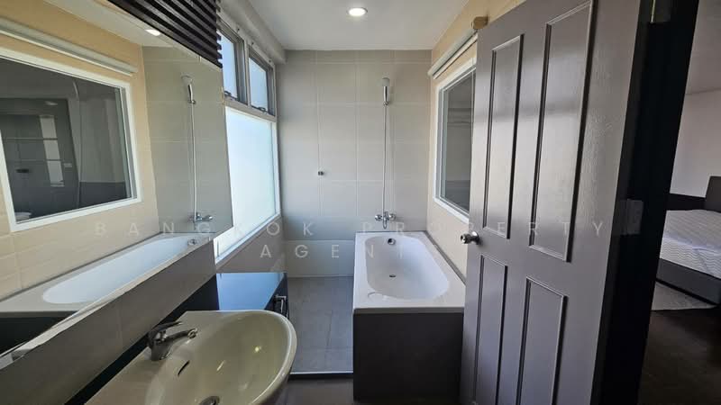 Prompong Mansion, Bangkok, 36 Soi Sukhumvit 39, Khlongtoei Nua, Watthana, Bangkok, 3 Bedrooms, 250 sqm, Condo For Rent, by BANGKOK PROPERTY AGENTS, 500257807 - DDproperty.com