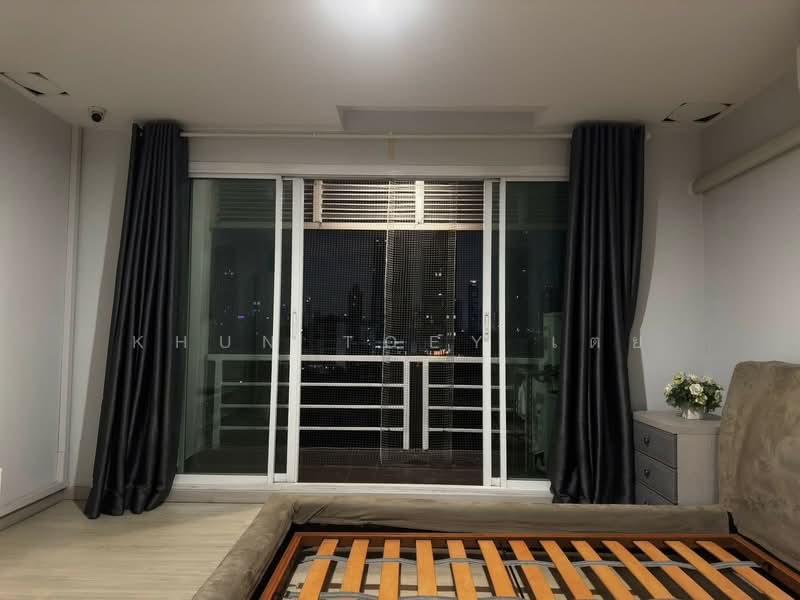 Le Cosi Ekamai 28, Bangkok, Sukhumvit, Khlong Tan Nua, Watthana, Bangkok, 3 Bedrooms, 144 sqm, Condo For Rent, by Khun Toey เตย, 500257857 - DDproperty.com
