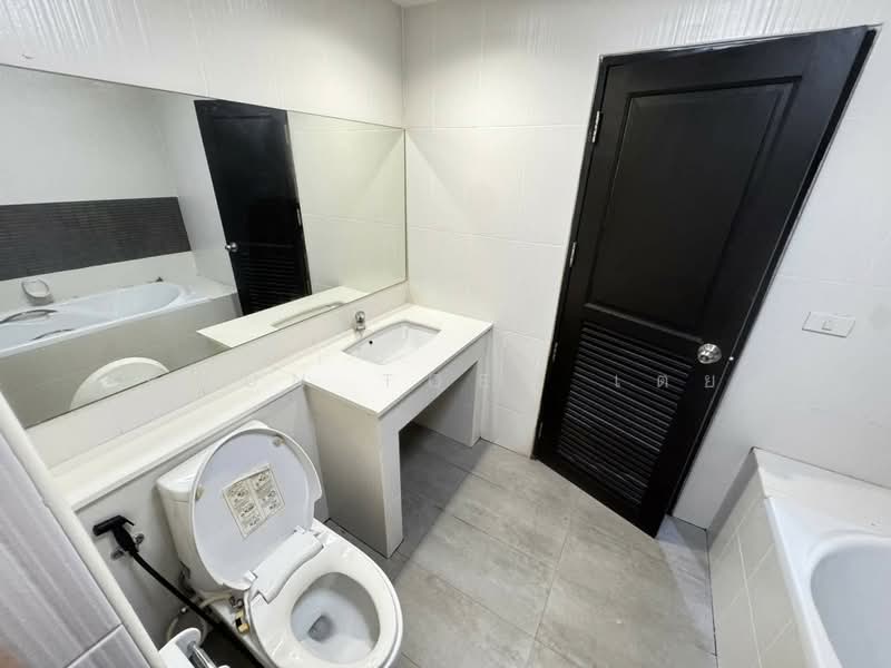 Le Cosi Ekamai 28 : เลอร์ โคซี่ เอกมัย 28, กรุงเทพ, สุขุมวิท, คลองตันเหนือ, วัฒนา, กรุงเทพ, 144 ตร.ม., คอนโด ให้เช่า, โดย Khun Toey เตย, 500257857 - DDproperty.com