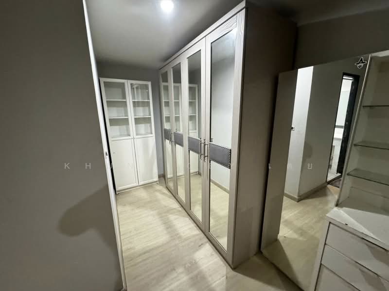 Le Cosi Ekamai 28, Bangkok, Sukhumvit, Khlong Tan Nua, Watthana, Bangkok, 3 Bedrooms, 144 sqm, Condo For Rent, by Khun Toey เตย, 500257857 - DDproperty.com