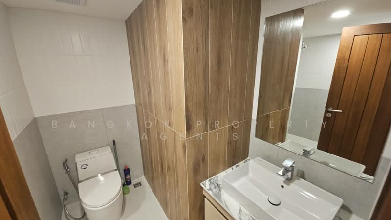 Royal Castle Sukhumvit, Bangkok, 30 Soi Sukhumvit 39, Khlongtoei Nua, Watthana, Bangkok, 3 Bedrooms, 190 sqm, Condo For Rent, by BANGKOK PROPERTY AGENTS, 500257886 - DDproperty.com