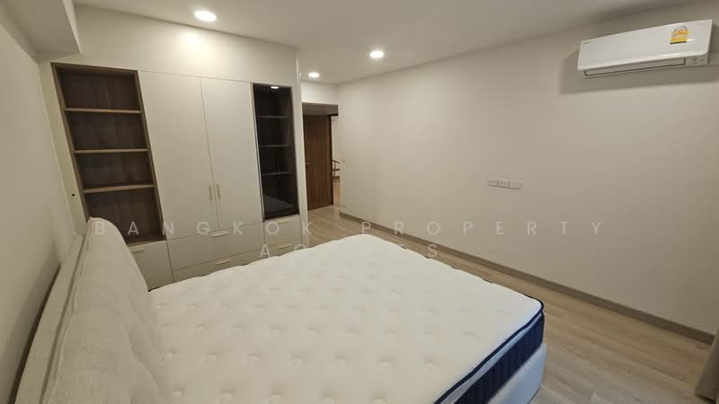 Royal Castle Sukhumvit, Bangkok, 30 Soi Sukhumvit 39, Khlongtoei Nua, Watthana, Bangkok, 3 Bedrooms, 190 sqm, Condo For Rent, by BANGKOK PROPERTY AGENTS, 500257886 - DDproperty.com