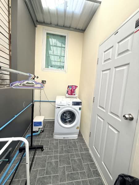 Stylish 2BR Townhome Chiang Mai – Comfortable Living, Great Value, Chiang Mai, San Pu Loei, Doi Saket, Chiang Mai, 2 Bedrooms, 135 sqm, Townhouse For Sale, by Fazwaz (Thailand) Co., Ltd., 500257901 - DDproperty.com