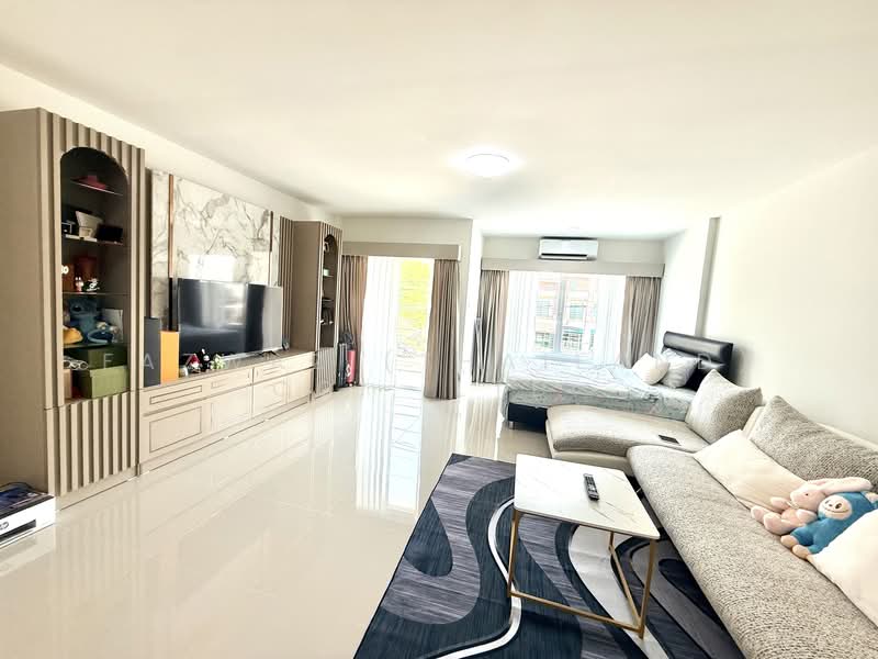 Stylish 2BR Townhome Chiang Mai – Comfortable Living, Great Value, Chiang Mai, San Pu Loei, Doi Saket, Chiang Mai, 2 Bedrooms, 135 sqm, Townhouse For Sale, by Fazwaz (Thailand) Co., Ltd., 500257901 - DDproperty.com