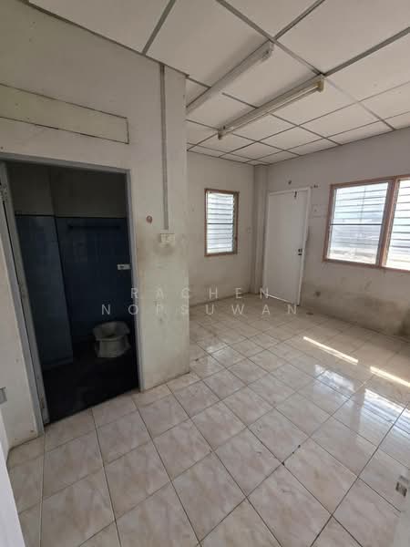 ให้เช่า อาคารพาณิชย์ 2 ชั้น 2 คูหาขนาด 50 ตารางวา เยื้องโรงงานเซฟสกิน เหมาะทำ มินิมาร์ท ร้านขายยา, Songkhla, Phatong, Hat Yai, Songkhla, 2 Bedrooms, 200 sqm, Townhouse For Rent, by Rachen Nopsuwan, 500257916 - DDproperty.com