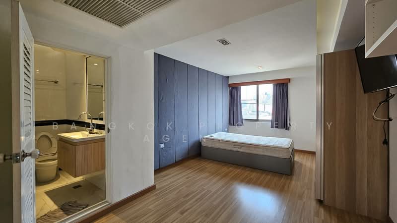 Royal Castle Sukhumvit, Bangkok, 30 Soi Sukhumvit 39, Khlongtoei Nua, Watthana, Bangkok, 3 Bedrooms, 160 sqm, Condo For Rent, by BANGKOK PROPERTY AGENTS, 500257918 - DDproperty.com