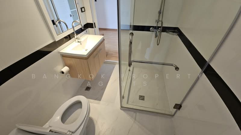 Royal Castle Sukhumvit, Bangkok, 30 Soi Sukhumvit 39, Khlongtoei Nua, Watthana, Bangkok, 3 Bedrooms, 160 sqm, Condo For Rent, by BANGKOK PROPERTY AGENTS, 500257918 - DDproperty.com