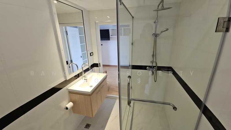 Royal Castle Sukhumvit, Bangkok, 30 Soi Sukhumvit 39, Khlongtoei Nua, Watthana, Bangkok, 3 Bedrooms, 160 sqm, Condo For Rent, by BANGKOK PROPERTY AGENTS, 500257918 - DDproperty.com