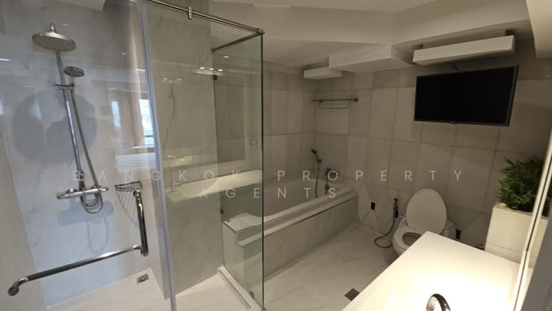 Royal Castle Sukhumvit, Bangkok, 30 Soi Sukhumvit 39, Khlongtoei Nua, Watthana, Bangkok, 3 Bedrooms, 160 sqm, Condo For Rent, by BANGKOK PROPERTY AGENTS, 500257918 - DDproperty.com