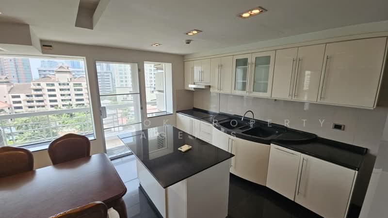 Royal Castle Sukhumvit, Bangkok, 30 Soi Sukhumvit 39, Khlongtoei Nua, Watthana, Bangkok, 3 Bedrooms, 160 sqm, Condo For Rent, by BANGKOK PROPERTY AGENTS, 500257918 - DDproperty.com