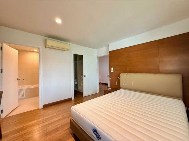 House in Compound, Bangkok, Ekkamai 22, Khlong Tan Nua, Watthana, Bangkok, 4 Bedrooms, 300 sqm, Single Detached House For Rent, by Bangkok Residential, 500257933 - DDproperty.com