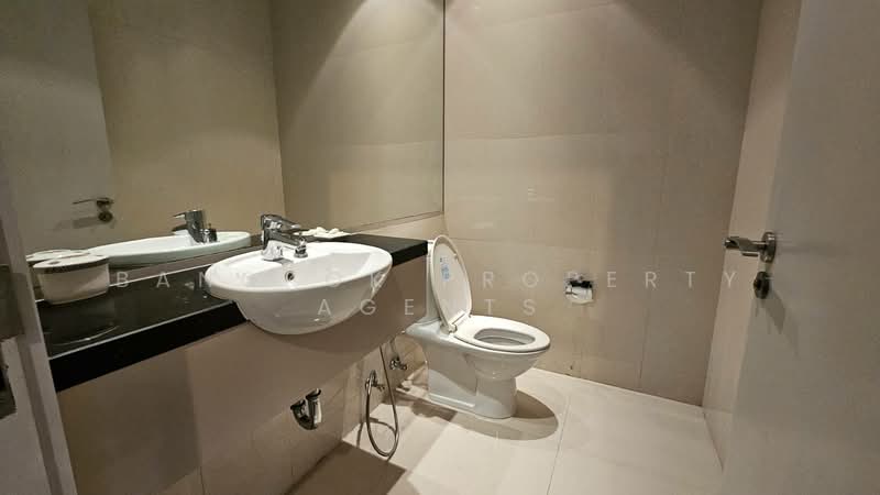 Royal Residence Park, Bangkok, 99 Royal Resident Park Lumphini, Lumphini, Pathum Wan, Bangkok, 3 Bedrooms, 220 sqm, Condo For Rent, by BANGKOK PROPERTY AGENTS, 500257946 - DDproperty.com