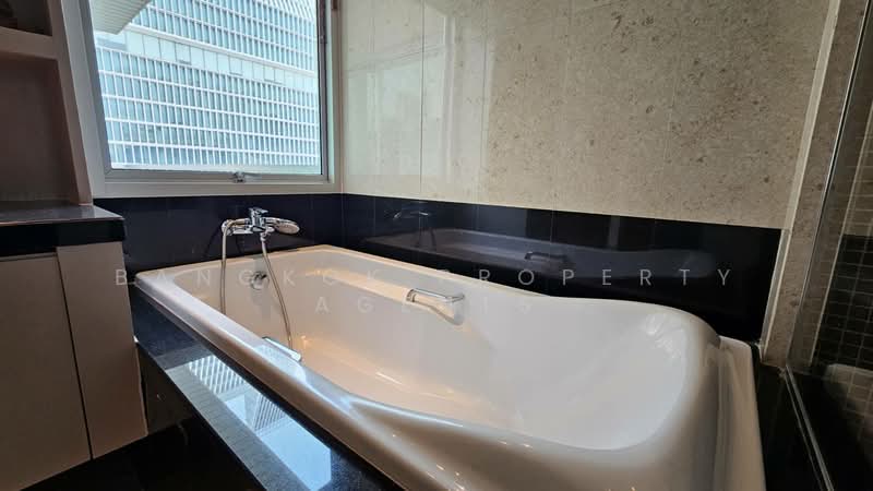 Royal Residence Park, Bangkok, 99 Royal Resident Park Lumphini, Lumphini, Pathum Wan, Bangkok, 3 Bedrooms, 220 sqm, Condo For Rent, by BANGKOK PROPERTY AGENTS, 500257946 - DDproperty.com