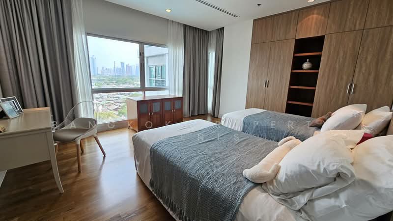 Royal Residence Park, Bangkok, 99 Royal Resident Park Lumphini, Lumphini, Pathum Wan, Bangkok, 3 Bedrooms, 220 sqm, Condo For Rent, by BANGKOK PROPERTY AGENTS, 500257946 - DDproperty.com