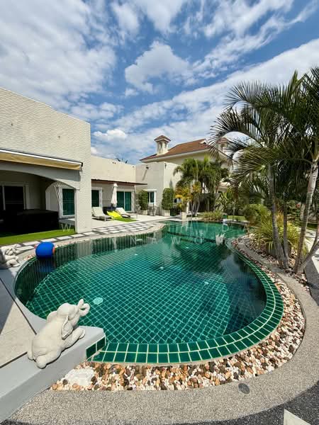 Santa Maria, Chon Buri (Pattaya), Tambon Pong, Poong, Bang Lamung (Pattaya), Chon Buri (Pattaya), 3 Bedrooms, 250 sqm, Single Detached House For Sale, by Wannathida Wannawong, 500257953 - DDproperty.com