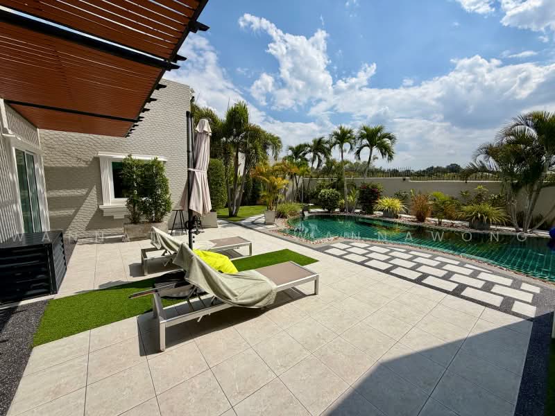 Santa Maria, Chon Buri (Pattaya), Tambon Pong, Poong, Bang Lamung (Pattaya), Chon Buri (Pattaya), 3 Bedrooms, 250 sqm, Single Detached House For Sale, by Wannathida Wannawong, 500257953 - DDproperty.com