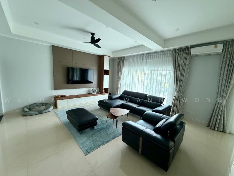Santa Maria, Chon Buri (Pattaya), Tambon Pong, Poong, Bang Lamung (Pattaya), Chon Buri (Pattaya), 3 Bedrooms, 250 sqm, Single Detached House For Sale, by Wannathida Wannawong, 500257953 - DDproperty.com