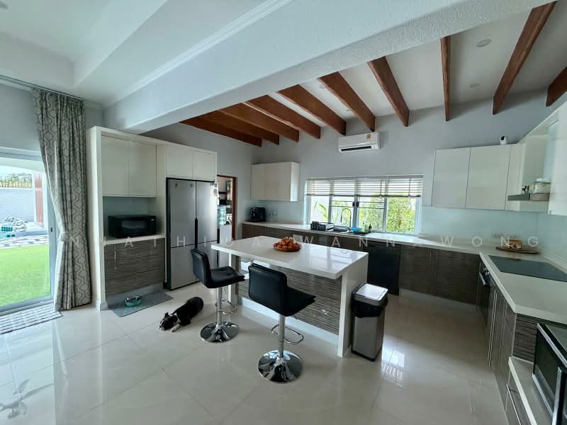 Santa Maria, Chon Buri (Pattaya), Tambon Pong, Poong, Bang Lamung (Pattaya), Chon Buri (Pattaya), 3 Bedrooms, 250 sqm, Single Detached House For Sale, by Wannathida Wannawong, 500257953 - DDproperty.com