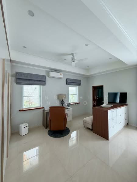 Santa Maria, Chon Buri (Pattaya), Tambon Pong, Poong, Bang Lamung (Pattaya), Chon Buri (Pattaya), 3 Bedrooms, 250 sqm, Single Detached House For Sale, by Wannathida Wannawong, 500257953 - DDproperty.com