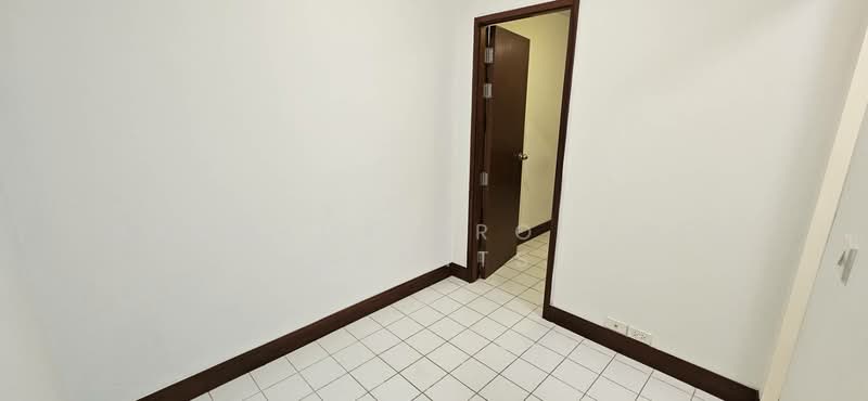 Royal Residence Park, Bangkok, 99 Royal Resident Park Lumphini, Lumphini, Pathum Wan, Bangkok, 3 Bedrooms, 230 sqm, Condo For Rent, by BANGKOK PROPERTY AGENTS, 500257960 - DDproperty.com