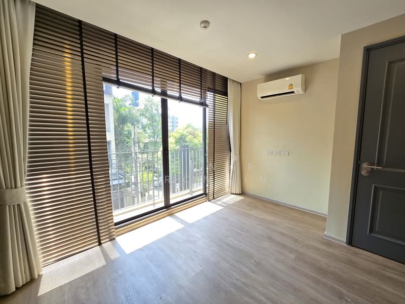 Noble Ploenchit, Bangkok, 1035 Ploenchit  Road, Lumphini, Pathum Wan, Bangkok, 1 Bedroom, 63 sqm, Condo For Sale, by Sineenart Phromnin, 500257964 - DDproperty.com