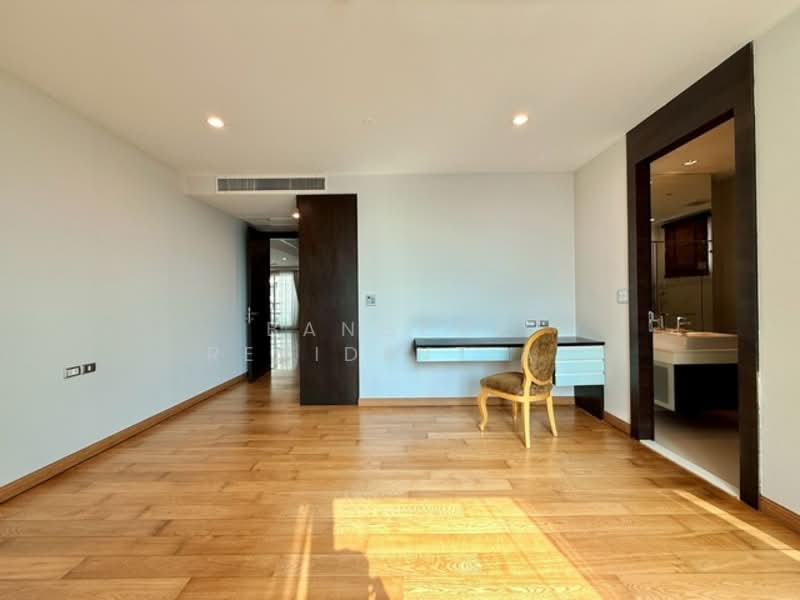 Ideal 24, Bangkok, 85 Sukhumvit 24 Alley, Khong Tan, Khlong Toei, Bangkok, 3 Bedrooms, 327 sqm, Condo For Rent, by Bangkok Residential, 500257965 - DDproperty.com