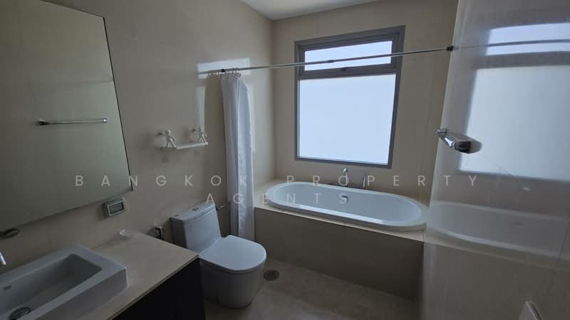 The Madison, Bangkok, Sukhumvit 41, Khlong Tan Nua, Watthana, Bangkok, 3 Bedrooms, 175 sqm, Condo For Rent, by BANGKOK PROPERTY AGENTS, 500257975 - DDproperty.com