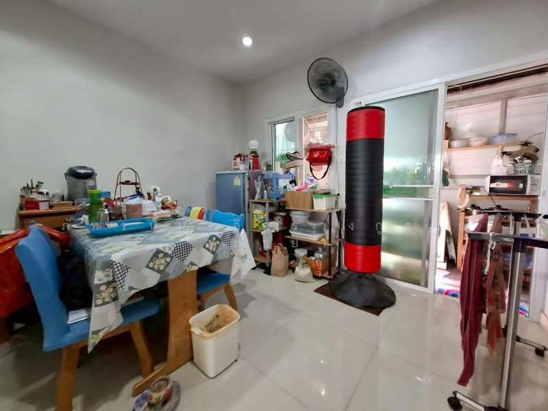 The Park at Fashion, Bangkok, Ratchada-Ramintra Road, Khan Na Yao, Khan Na Yao, Bangkok, 3 Bedrooms, 80 sqm, Townhouse For Sale, by ภัทรนัน อิศรางกูร ณ อยุธยา, 500257984 - DDproperty.com