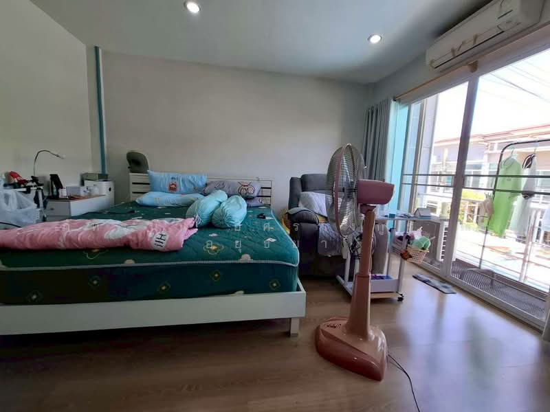 The Park at Fashion, Bangkok, Ratchada-Ramintra Road, Khan Na Yao, Khan Na Yao, Bangkok, 3 Bedrooms, 80 sqm, Townhouse For Sale, by ภัทรนัน อิศรางกูร ณ อยุธยา, 500257984 - DDproperty.com