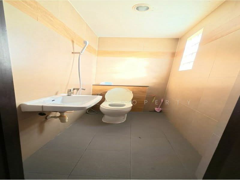 The Valley Village Sriracha, Chon Buri (Pattaya), Surasak, Si Racha, Chon Buri (Pattaya), 3 Bedrooms, 200 sqm, Single Detached House For Sale, by A.T.A. Property, 500257992 - DDproperty.com