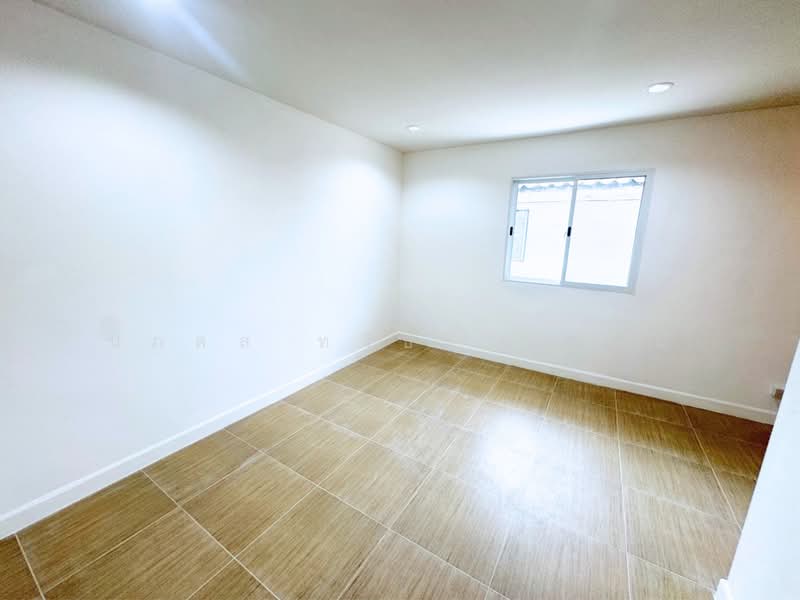 Royal Thai Armed Forces Headquarters Village, Ramintra 46, Bangkok, รามอินทรา, Ram Inthra, Khan Na Yao, Bangkok, 2 Bedrooms, 121 sqm, Townhouse For Sale, by นภดล ทวีธรรมนุสิน, 500257995 - DDproperty.com