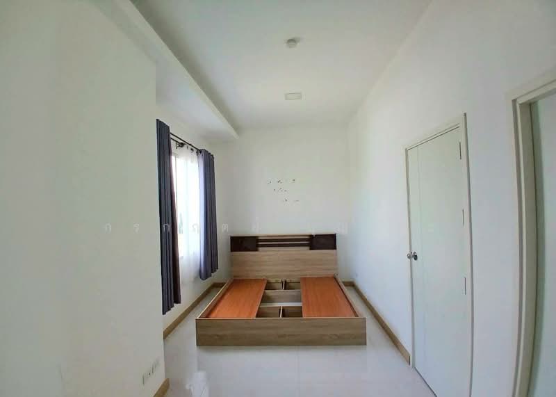 Pruksa Ville 114 Ramkhamhaeng-Romklao (Mistine), Bangkok, Soi Kheha Romklao 64, Kheha Romklao Road, Khlong Song Ton Nun, Lat Krabang, Bangkok, 4 Bedrooms, 120 sqm, Townhouse For Sale, by กรกฤตย์ บุญสระ, 500258034 - DDproperty.com