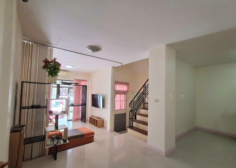 Ruenrudee 4 Village : หมู่บ้านรื่นฤดี 4, Pathum Thani, ไสวประชาราษฎร์, Bang Yitho, Thanyaburi, Pathum Thani, 3 Bedrooms, 130 sqm, Townhouse For Sale, by กรกฤตย์ บุญสระ, 500258052 - DDproperty.com